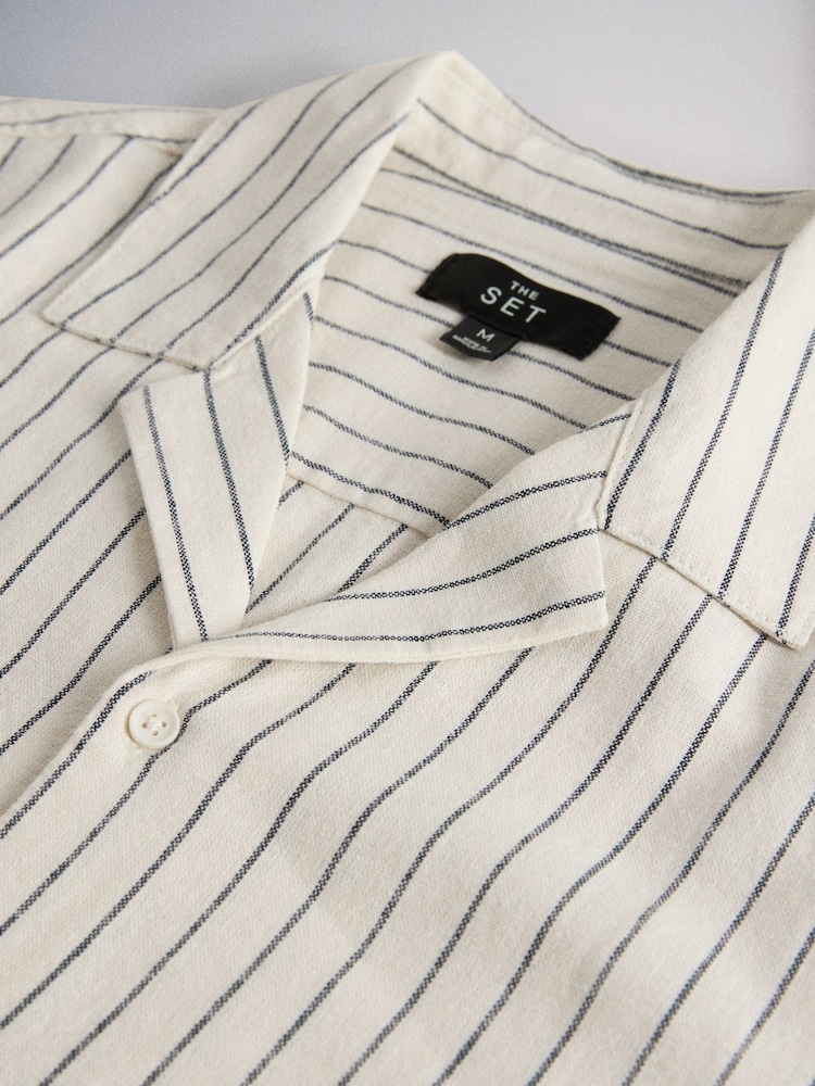 The Set 2 Pack Linen Cotton Relaxed Fit Short Sleeve Shirt Black/Ecru - Image 8 of 8 The Set 2 Pack Linen Cotton Relaxed Fit Short Sleeve Shirt Black/Ecru - Image 8 of 8