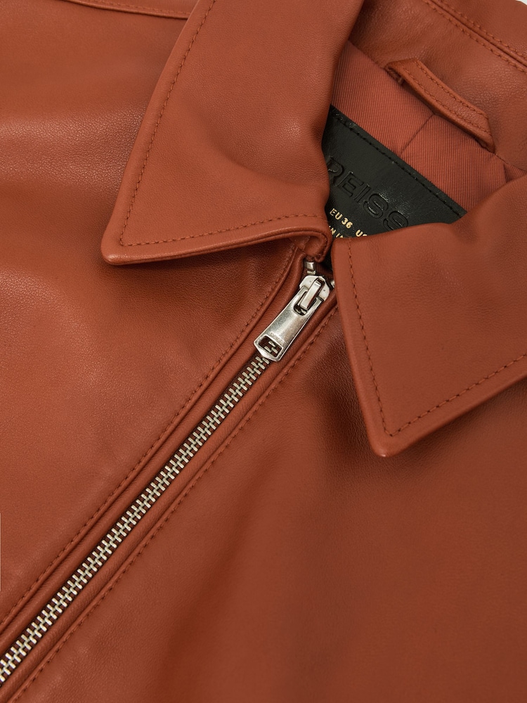 Reiss ז'קט בומבר קרופ מעור, דגם Lottie - תמונה 9 מתוך 9 Reiss ז'קט בומבר קרופ מעור, דגם Lottie - תמונה 9 מתוך 9