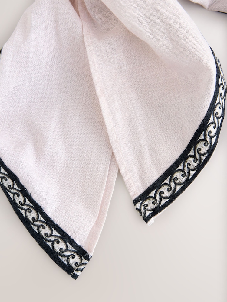 أسود/أبيض ـ طبعة شجر نخيل على الحواف - رداء سارونج طويل - صورة 7 من 7