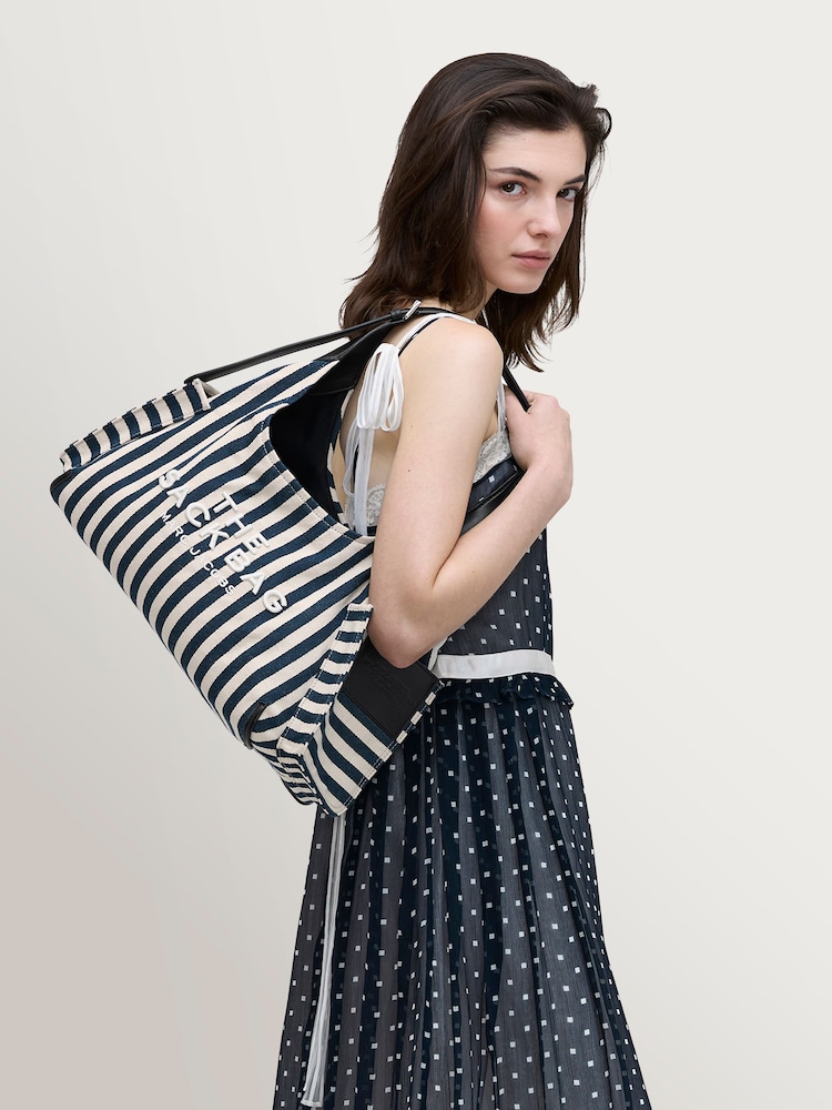 Marc Jacobs Black The Belted Sack - Image 2 of 7