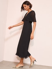 Schwarz - Friends Like These Chiffon Angel Sleeve V-Neck Button Midi Dress - Bild 3 von 4