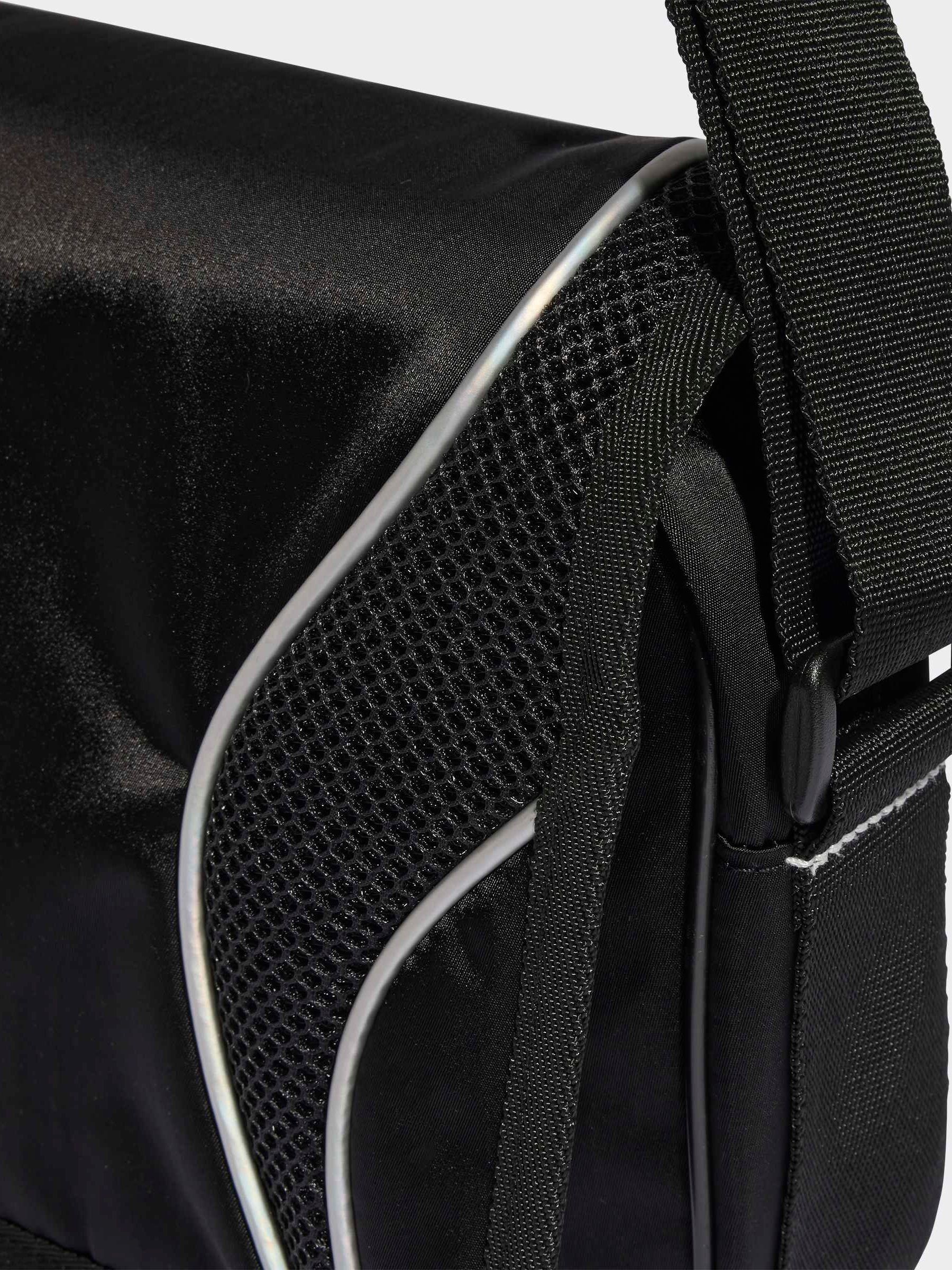 Next：日本 adidas スモールメッセンジャーバッグ from Next Japan