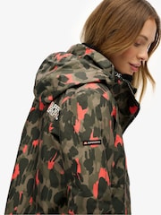 Superdry Green Hooded Mountain Windbreaker Jacket - Image 5 of 6