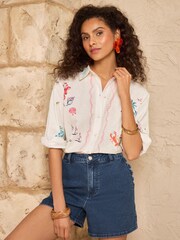 Love & Roses Mid Blue Denim Scallop Pocket Shorts - Image 3 of 4