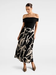 Forever New Black Elsie Belted Pleated Skirt - Image 5 of 5