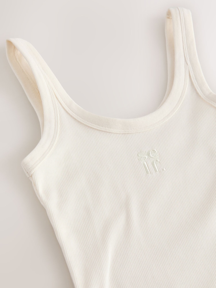 エクリュ ホワイト - self.ノースリーブリブ編みスクープネックボディスーツ - 画像 9 / 9