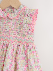 Rozā ziedu - Woven Baby Dress and Knickers Set 2 Piece (0mths-2yrs) - Attēls 4 no 9