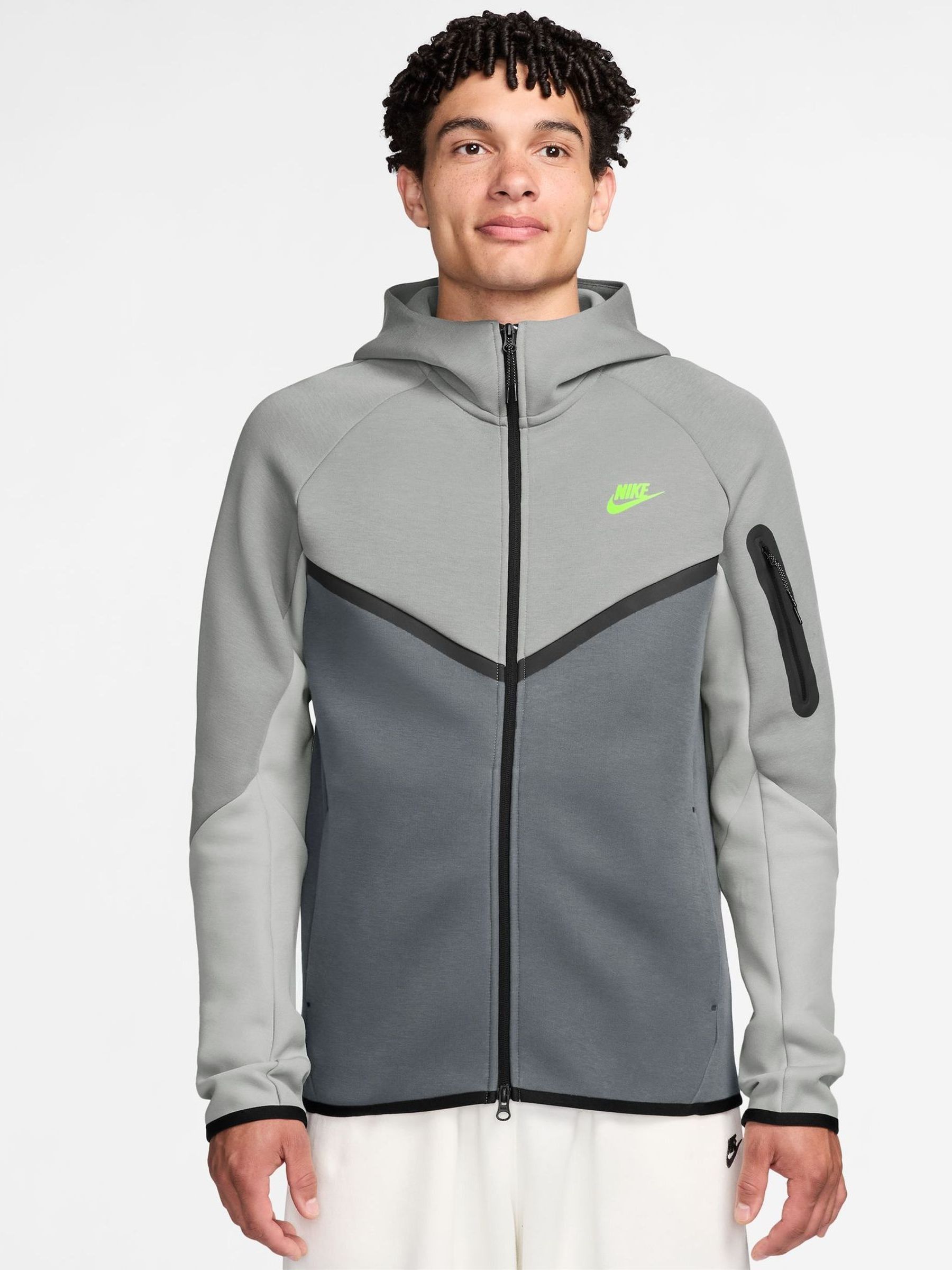 nike funnel neck fleece