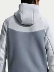 رمادي - سترة بقلنسوة فليس بسحاب Tech من Lyle & Scott - صورة 4 من 5