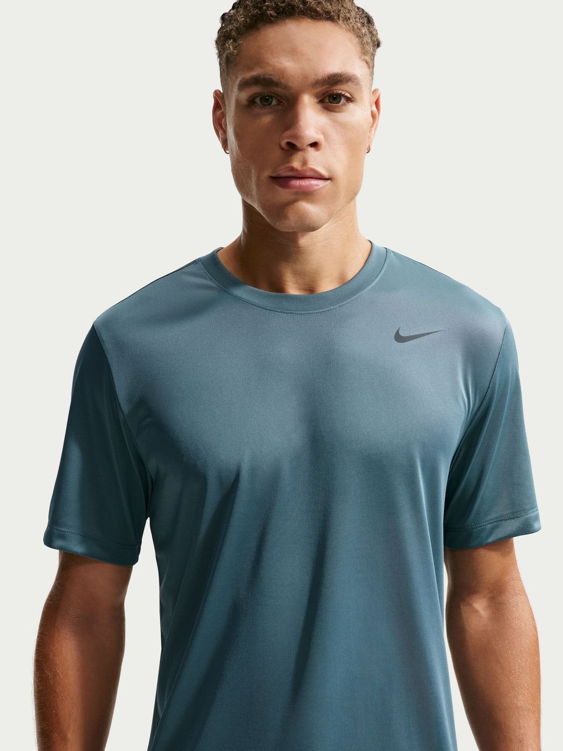 ウェア NIKE* DRY-FIT T-shirt US/L Comprar Ardósia Mineral - Camiseta de treino Nike Dri-FIT Legend
