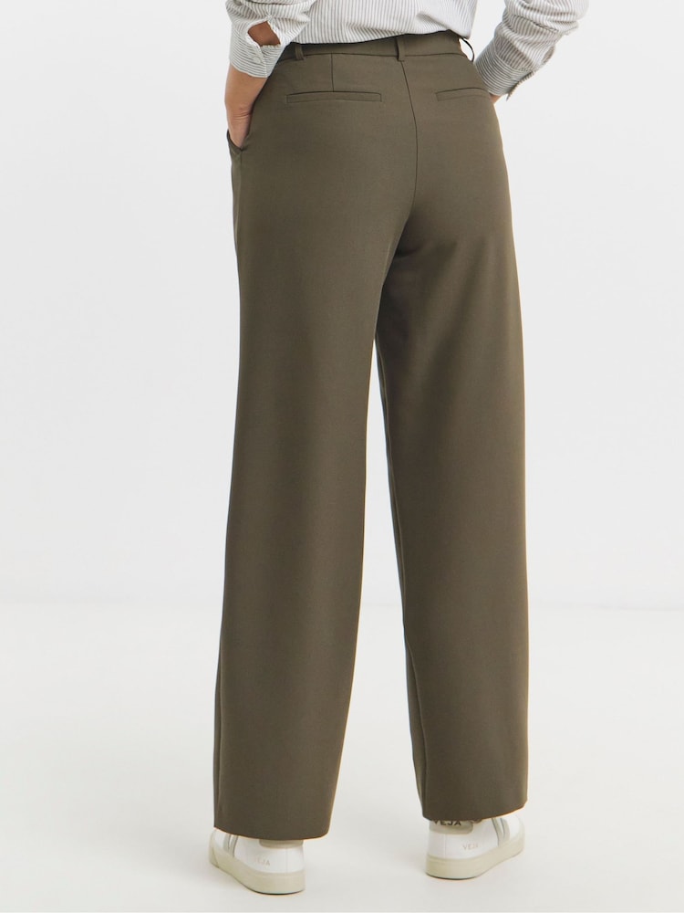 Verde - JD Williams Straight Leg Tailored Trousers - Imagen 2 de 4