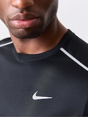 Nike Black Miler Dri-FIT UV Running T-Shirt - Image 4 of 4