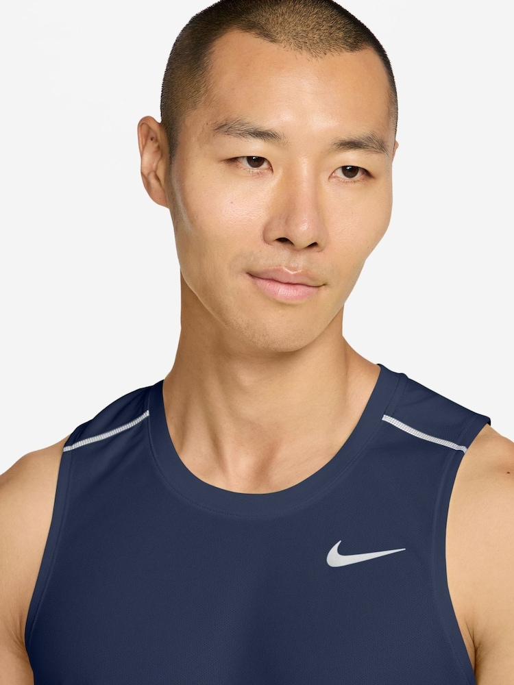 Nike Midnight Navy Miler Dri-FIT Running Vest - Image 3 of 3 Nike Midnight Navy Miler Dri-FIT Running Vest - Image 3 of 3