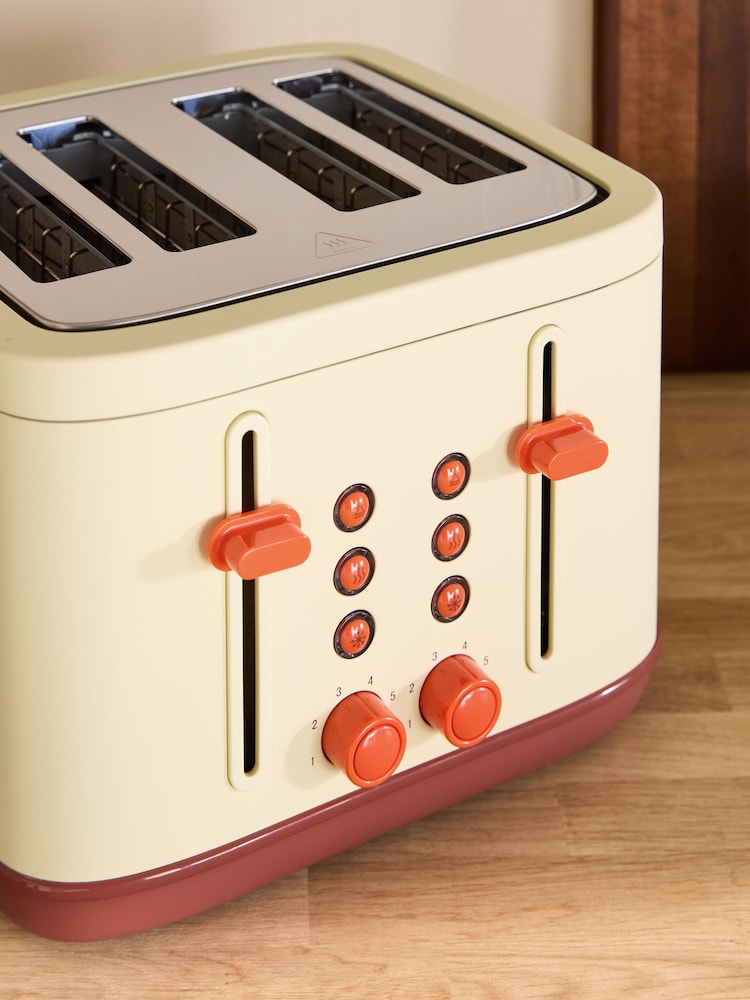 MADE.COM Cream Ilya 4 Slice Toaster - Image 2 of 4 MADE.COM Cream Ilya 4 Slice Toaster - Image 2 of 4