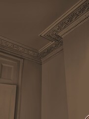 Abigail Ahern Owasco Olive 2.5 Litre Emulsion Paint - Image 4 of 8