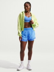 Albastru - Pantaloni scurți Nike One Dri-FIT Mid-Rise 3" 2-în-1 - Imaginea 3 din 6