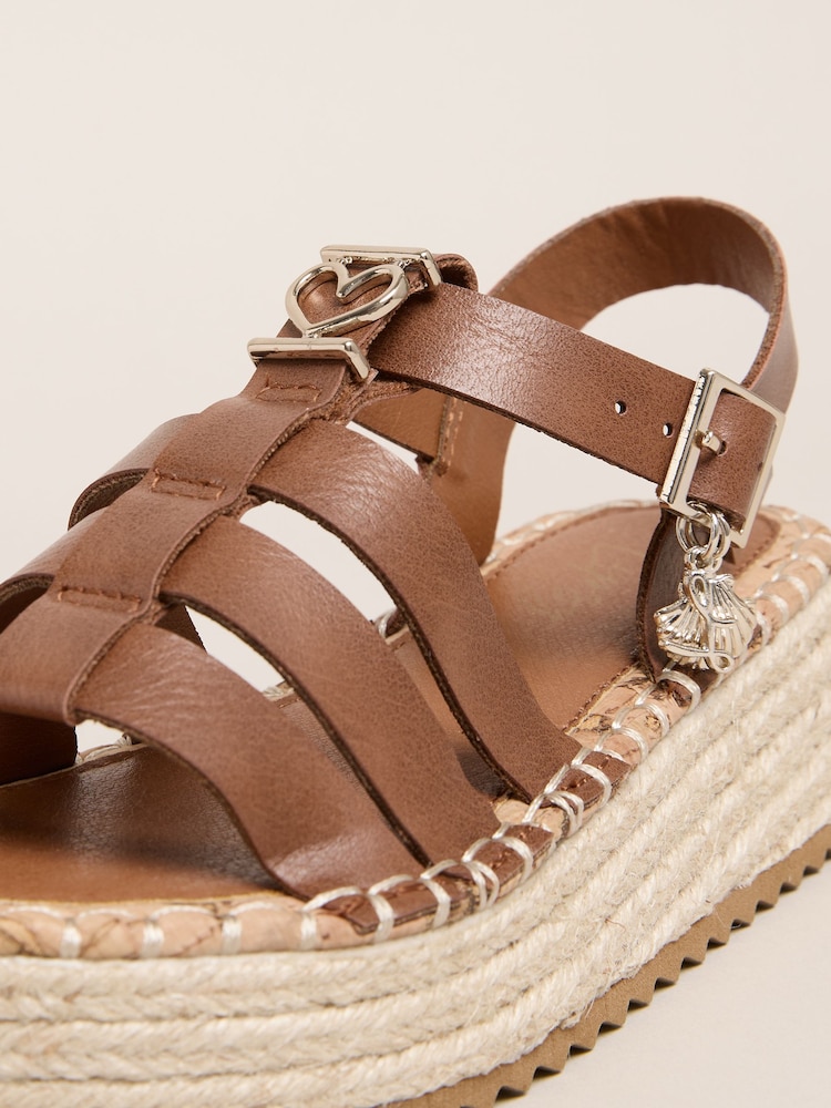 Lipsy グラディエーター ハートチャーム エスパドリーユ フラットフォーム サンダル - 画像 4 / 4