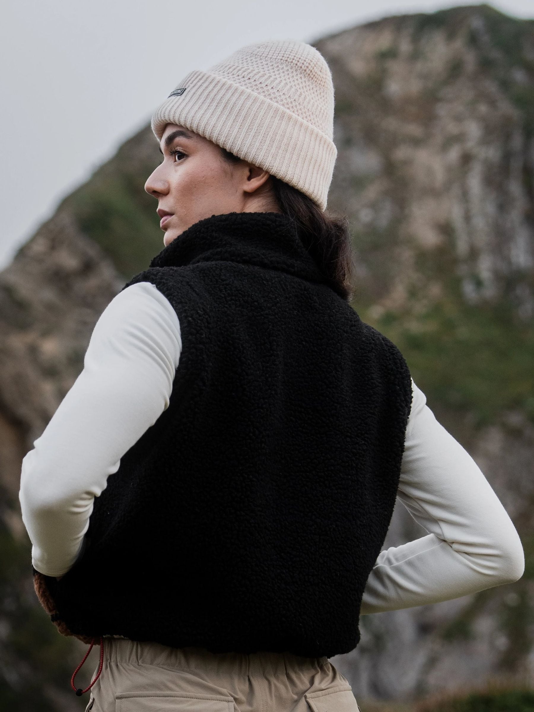 Buy Sealskinz Black Rushall Sherpa Zip Up Gilet from the Next UK