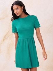 Lipsy Green Scalloped Ladder Trim Short Sleeve Knitted Mini Dress - Image 2 of 4