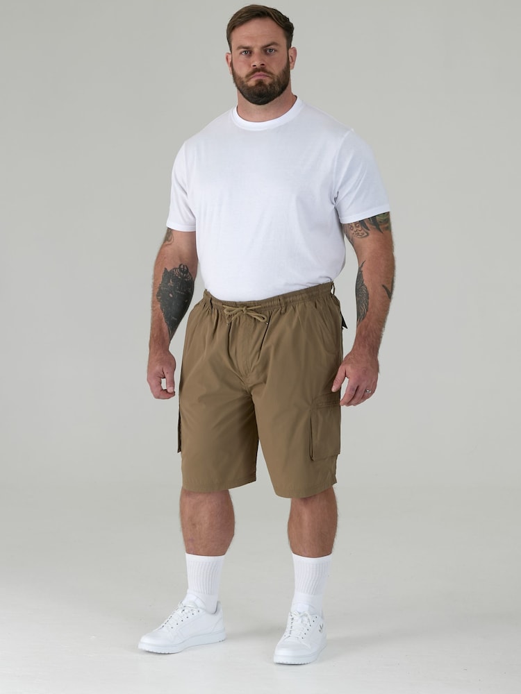 D555 Brown NICK Cargo Shorts With Shaped Leg Pockets - Image 2 of 9 D555 Brown NICK Cargo Shorts With Shaped Leg Pockets - Image 2 of 9