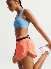 Short de running Nike Tempo Swoosh Dri-FIT à taille moyenne - Image 5 de 6
