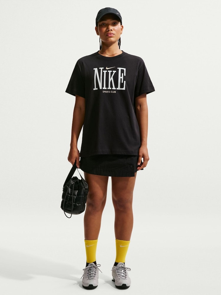Nike Black Logo Graphic Oversized T-Shirt - Image 1 of 5 Nike Black Logo Graphic Oversized T-Shirt - Image 1 of 5