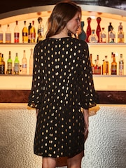 Sosandar Black Fleck Print Shift Dress - Image 4 of 5