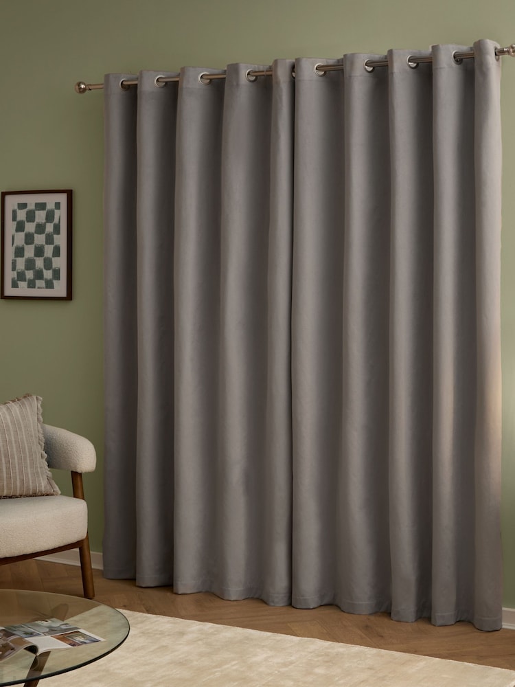 Furn The Ultimate Velvet 100% Blackout Eyelet Curtains - صورة 2 من 7