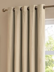 Furn The Ultimate Velvet 100% Blackout Eyelet Curtains - صورة 5 من 7