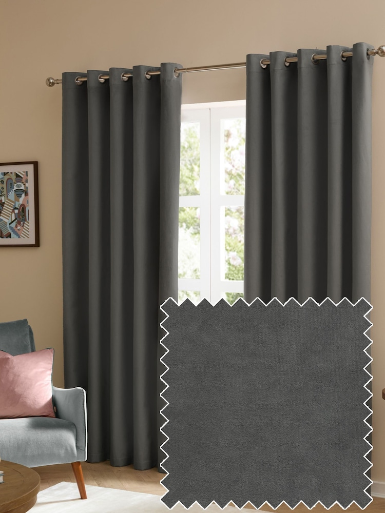 Furn The Ultimate Velvet Eyelet Curtains - صورة 1 من 6 Furn The Ultimate Velvet Eyelet Curtains - صورة 1 من 6