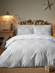 Vantona Grey Simple Snowflake Quilt Cover Set - Image 1 of 2