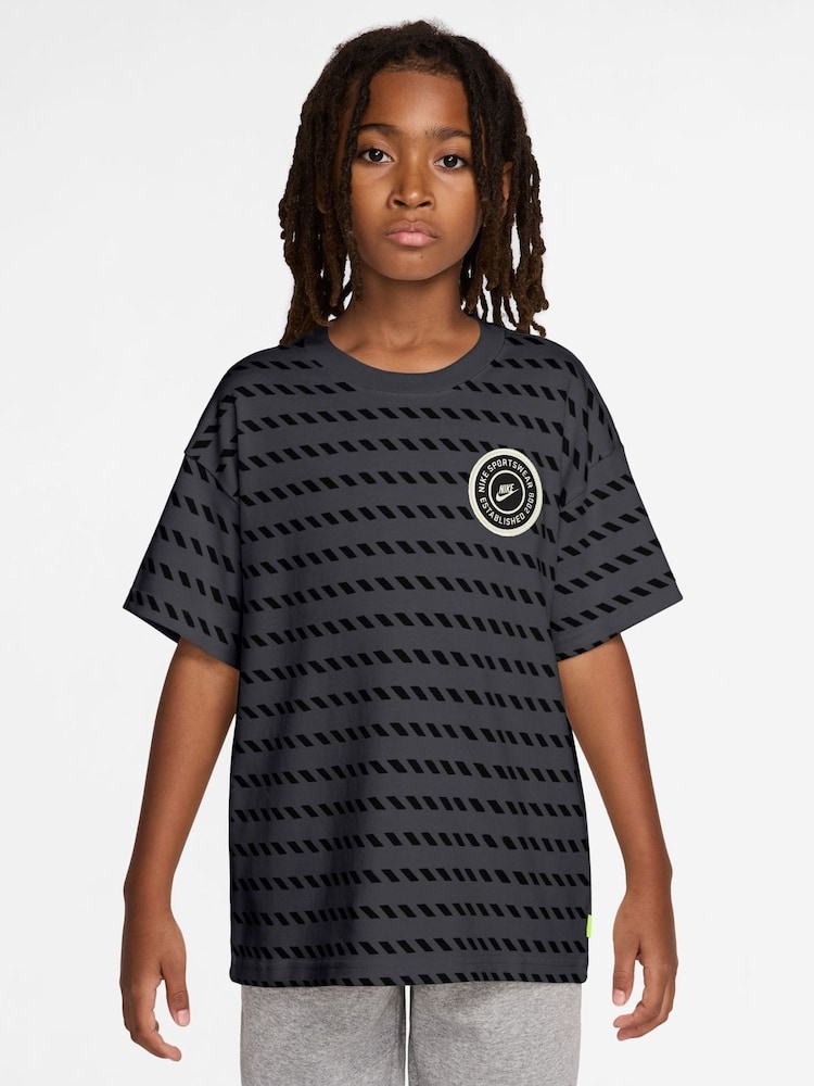Nike Black Sportswear T-Shirt - Image 1 of 3