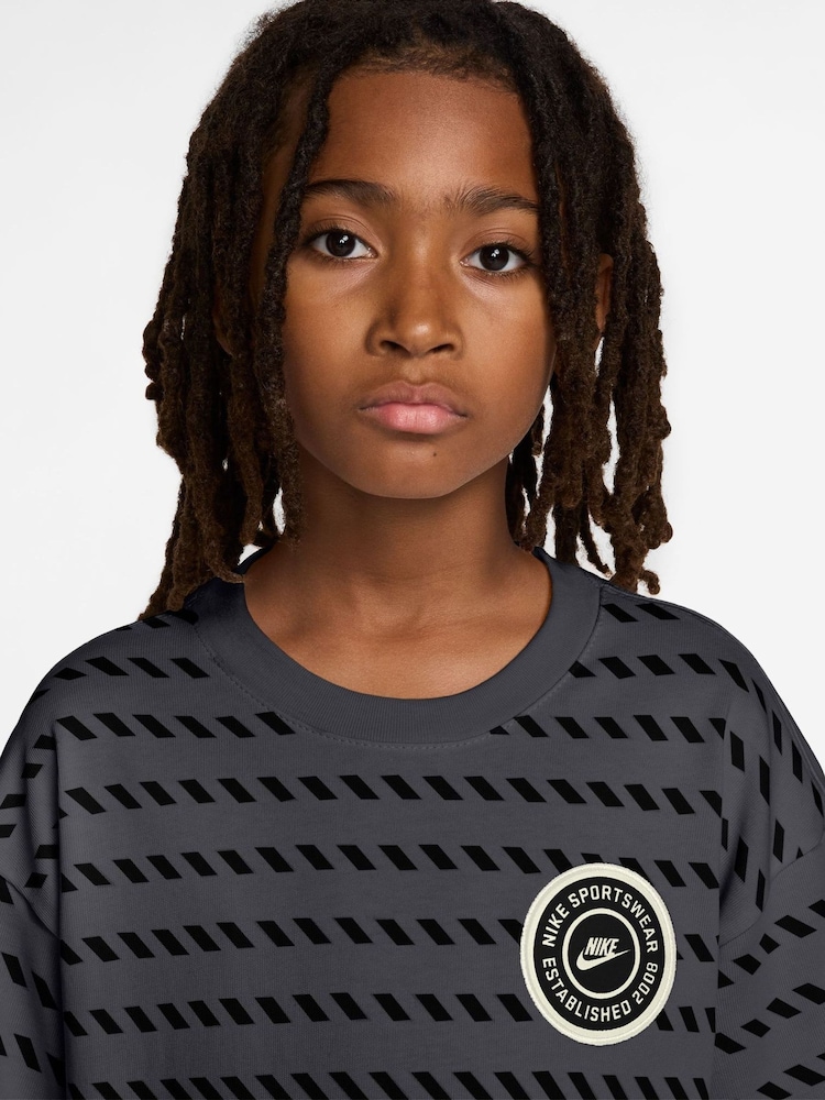 Nike Black Sportswear T-Shirt - Image 3 of 3