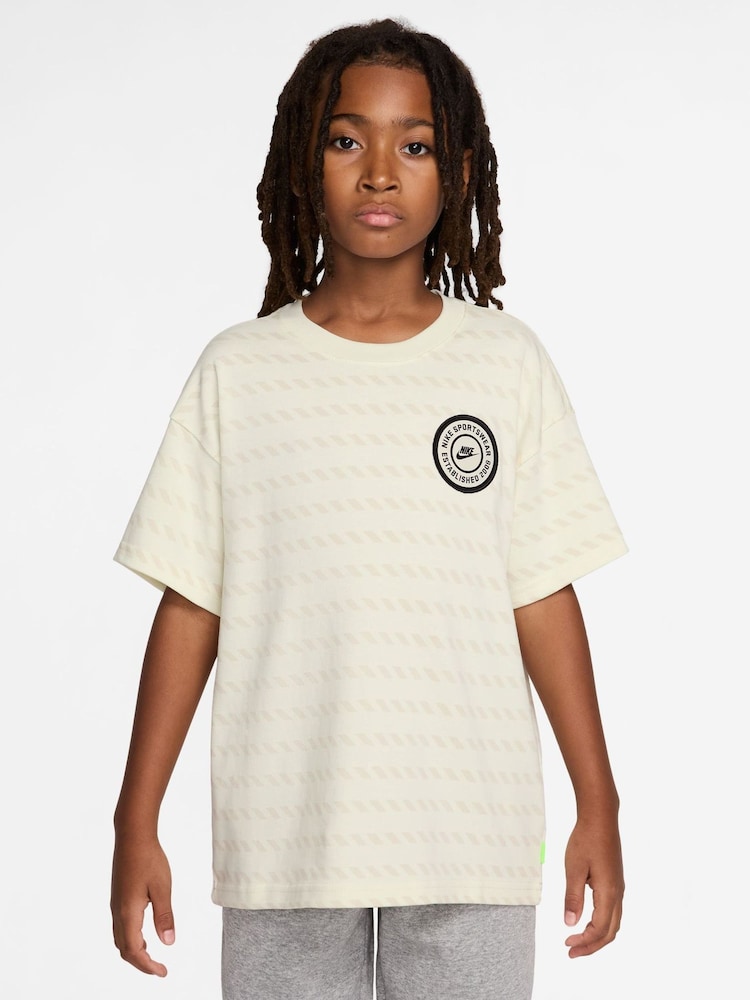 Nike Cream Sportswear T-Shirt - Image 1 of 3 Nike Cream Sportswear T-Shirt - Image 1 of 3