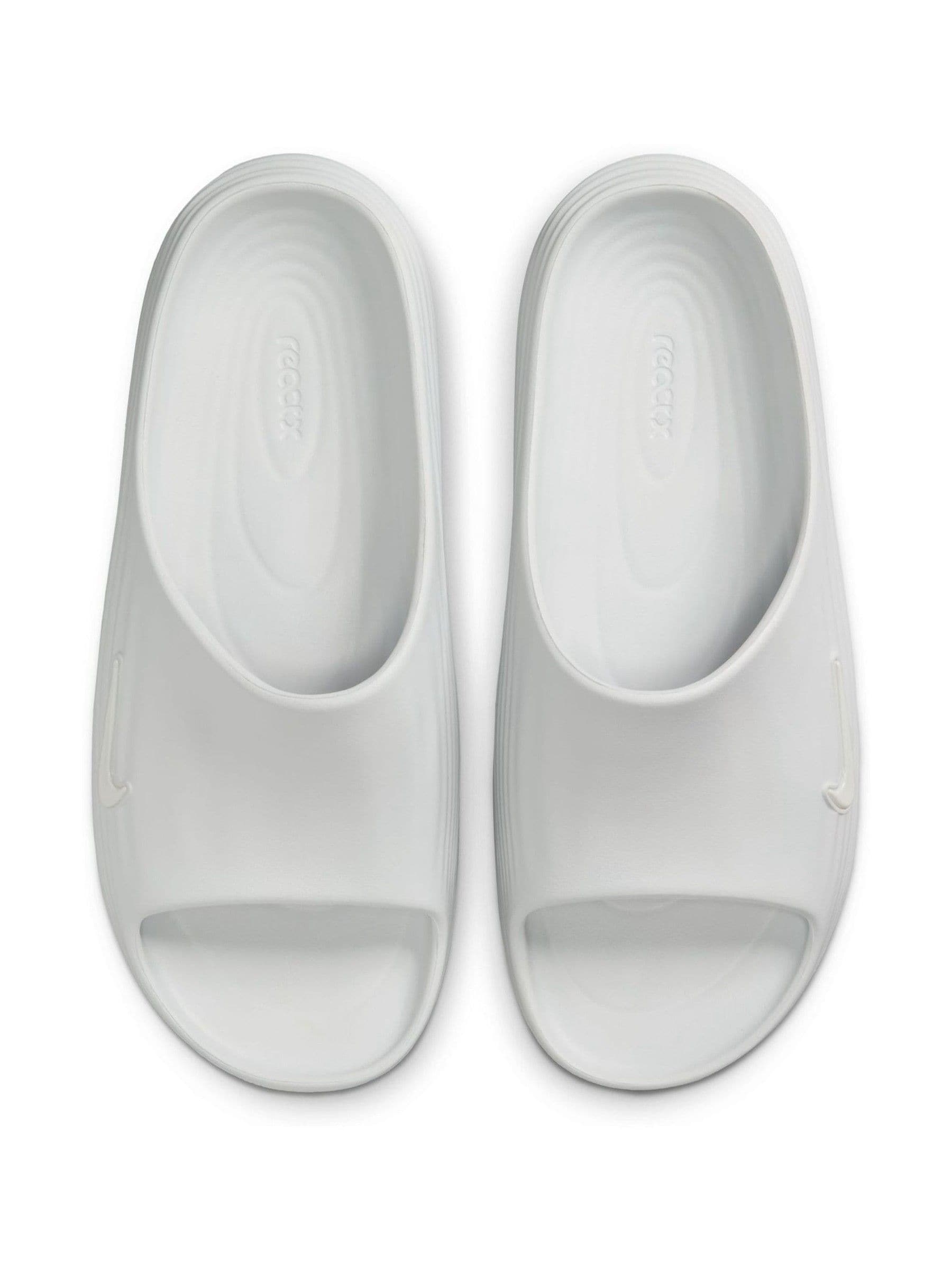 Next：日本 ホワイト - Nike ReactX Rejuven 8 サンダル from Next Japan