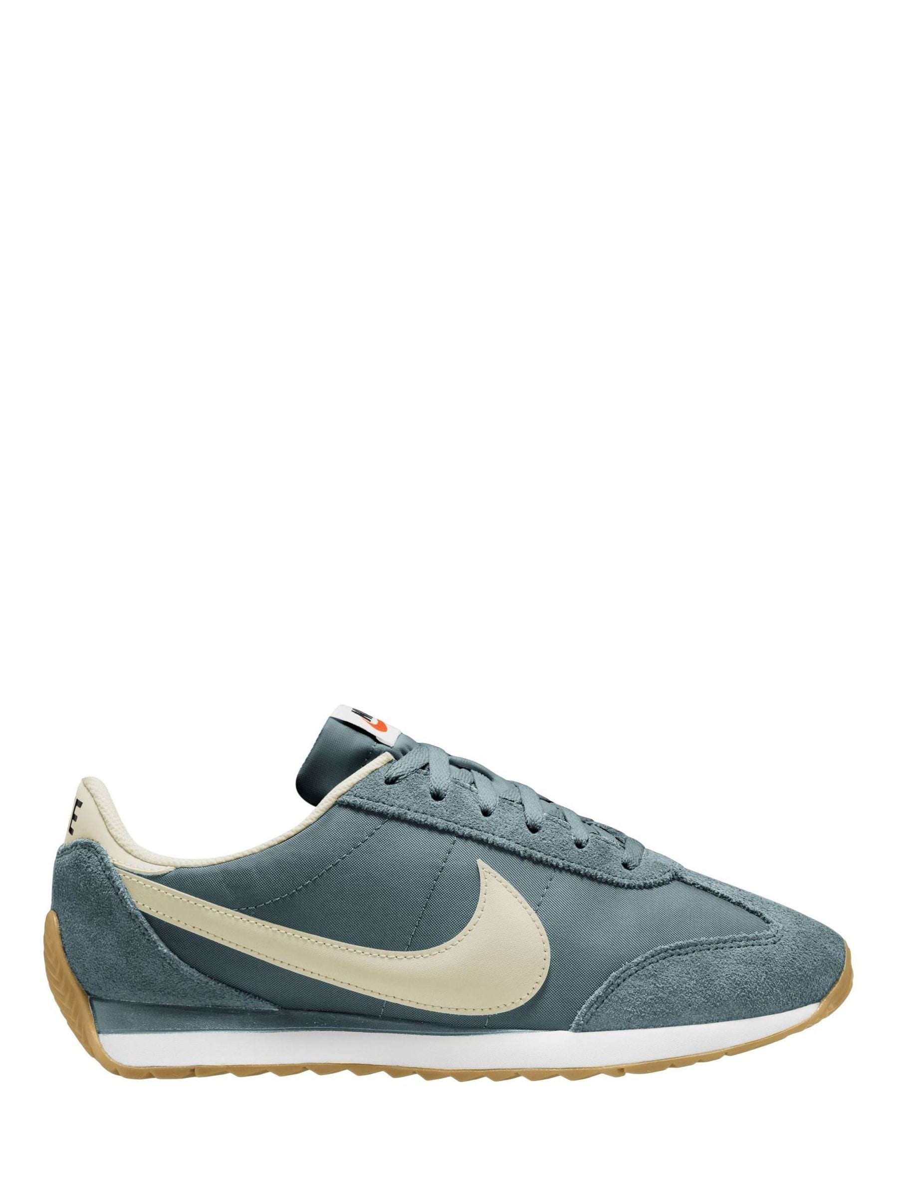 low profile nike trainers