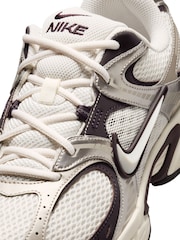 Nike Silver/Black V5 Vomero Trainers - Image 6 of 8