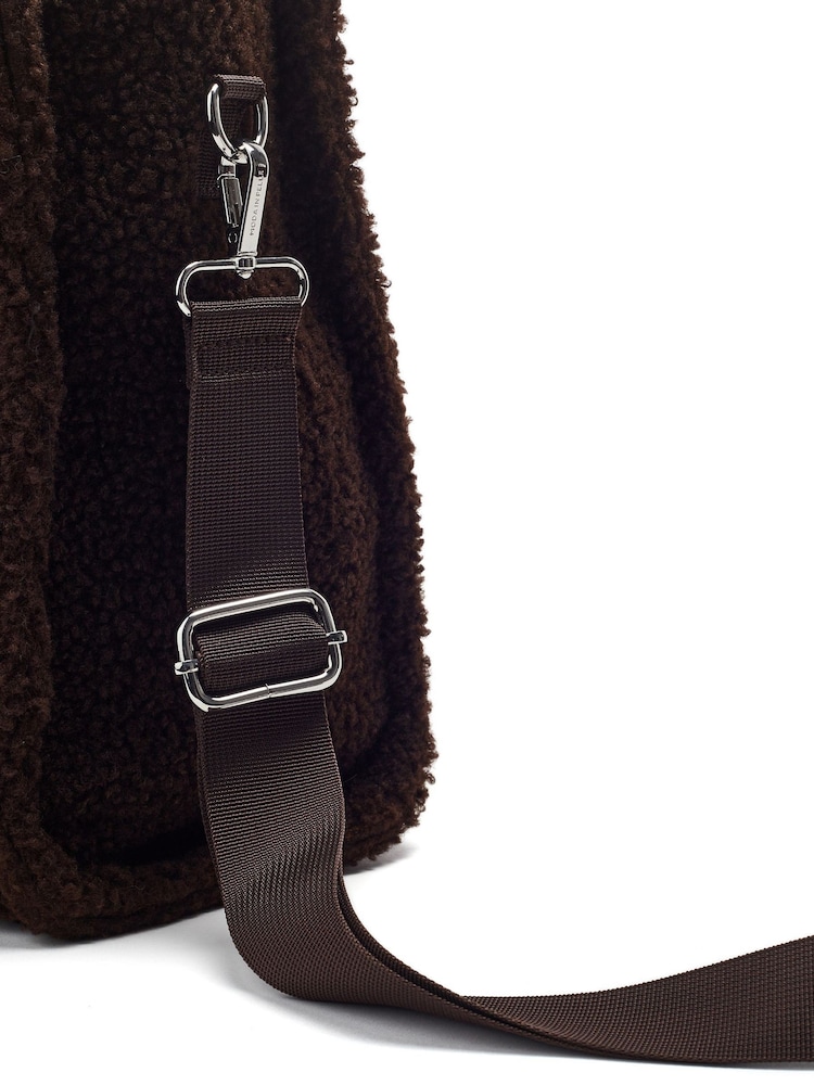 Moda in Pelle Brown Jemima Faux Shearling Tote Bag - Image 4 of 4 Moda in Pelle Brown Jemima Faux Shearling Tote Bag - Image 4 of 4