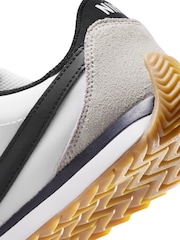 Nike White/Black Youth Pacific Trainers - Image 6 of 8