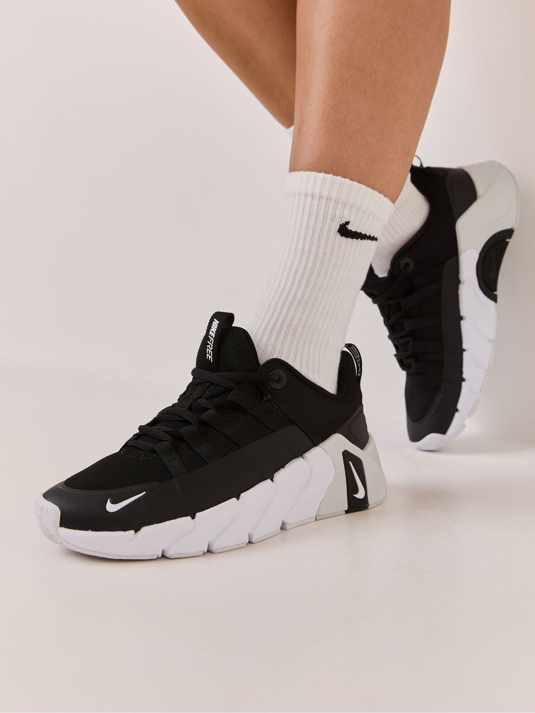Next：日本 ブラック / ホワイト - Nike Free Metcon 7 ワークアウト