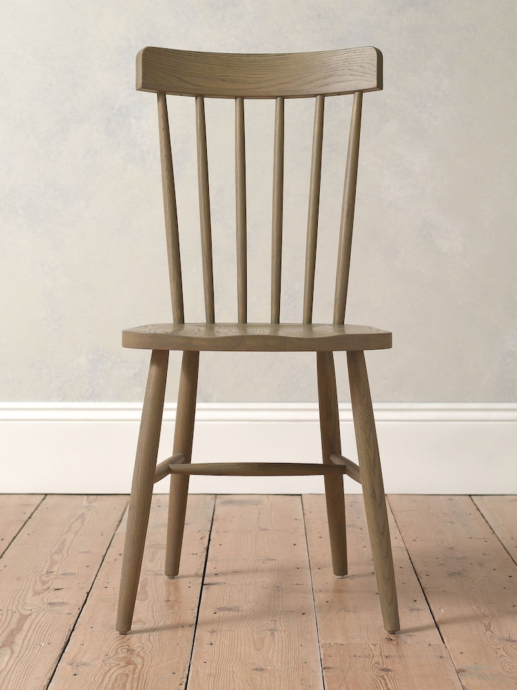 Cotswold Company Smoked Elkstone Oak Spindleback Chair - Image 2 of 5