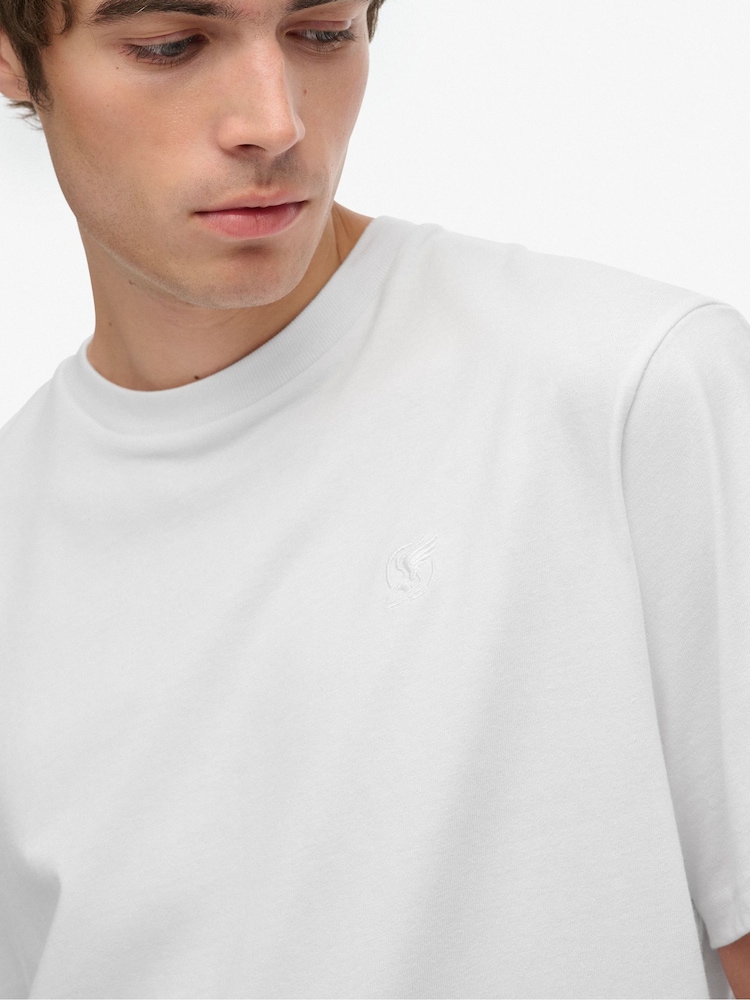 Superdry White Blank Oversized T-Shirt - Image 2 of 4 Superdry White Blank Oversized T-Shirt - Image 2 of 4