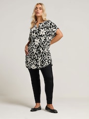 Yours Curve Black Textured Notch Neck Top - Image 2 of 5