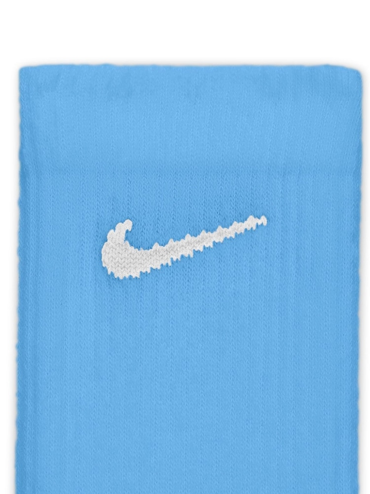 Nike Natural Everyday Crew Socks 3 Pack - Image 4 of 4 Nike Natural Everyday Crew Socks 3 Pack - Image 4 of 4