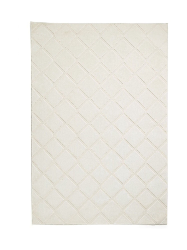 Catherine Lansfield Cream Cosy Diamond Washable Rug - Image 2 of 6 Catherine Lansfield Cream Cosy Diamond Washable Rug - Image 2 of 6