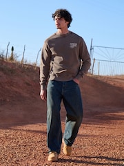 Brown Waffle Texture - グラフィックプリント クルーネック トレーナー - 画像 1 / 5