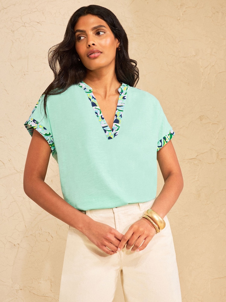 Aqua Blue Abstract Print - Love & Roses Tipped Notch Neck Top - Attēls 4 no 4