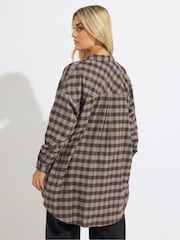 Yours Curve Brown Oversized Check Shirt - Image 3 of 5