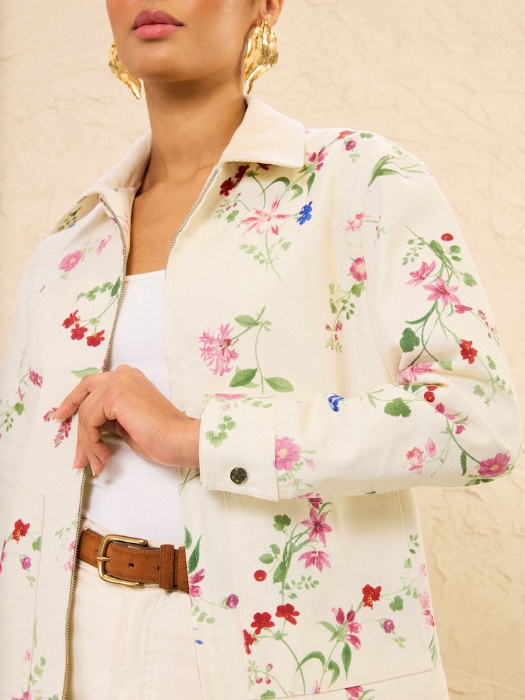 Love & Roses Floral Denim Barn Jacket - תמונה 5 מתוך 5