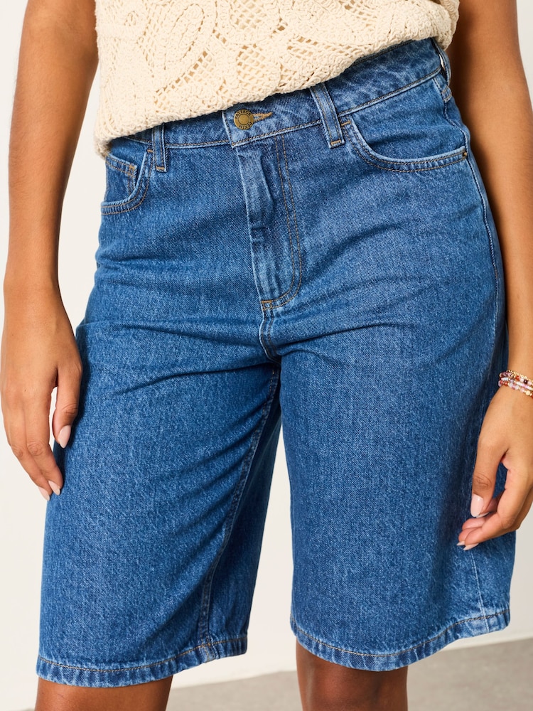 FatFace Jordan Rinse Wash Longline Denim Shorts - Image 1 of 6